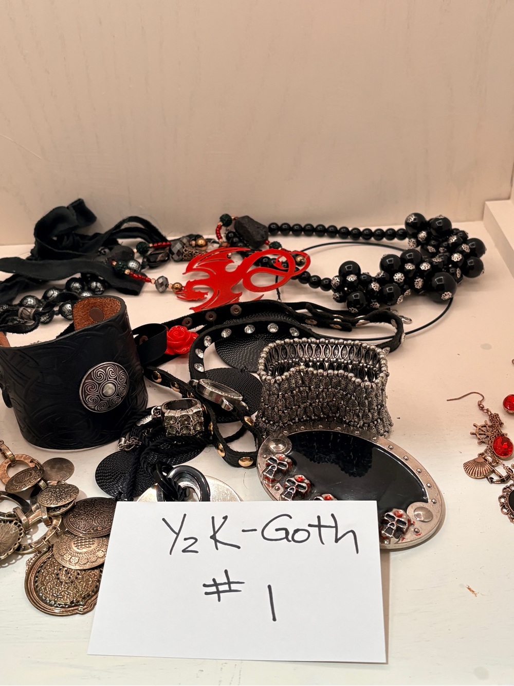 Source Unknown Black and Red Goth Necklace Set